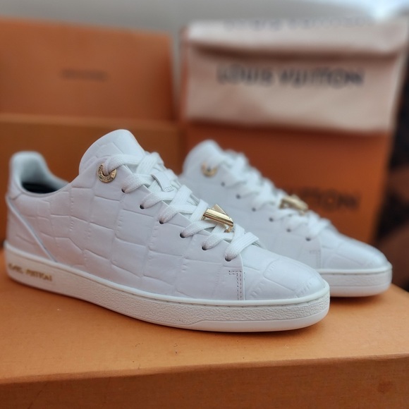 LIKE NEW! Louis Vuitton Frontrow Low Top Leather Croc Embossed Sneakers Size 36 - Picture 1 of 11